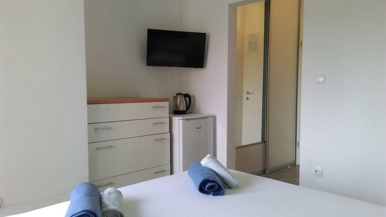 Guest House Marija Sumartin Esterno foto