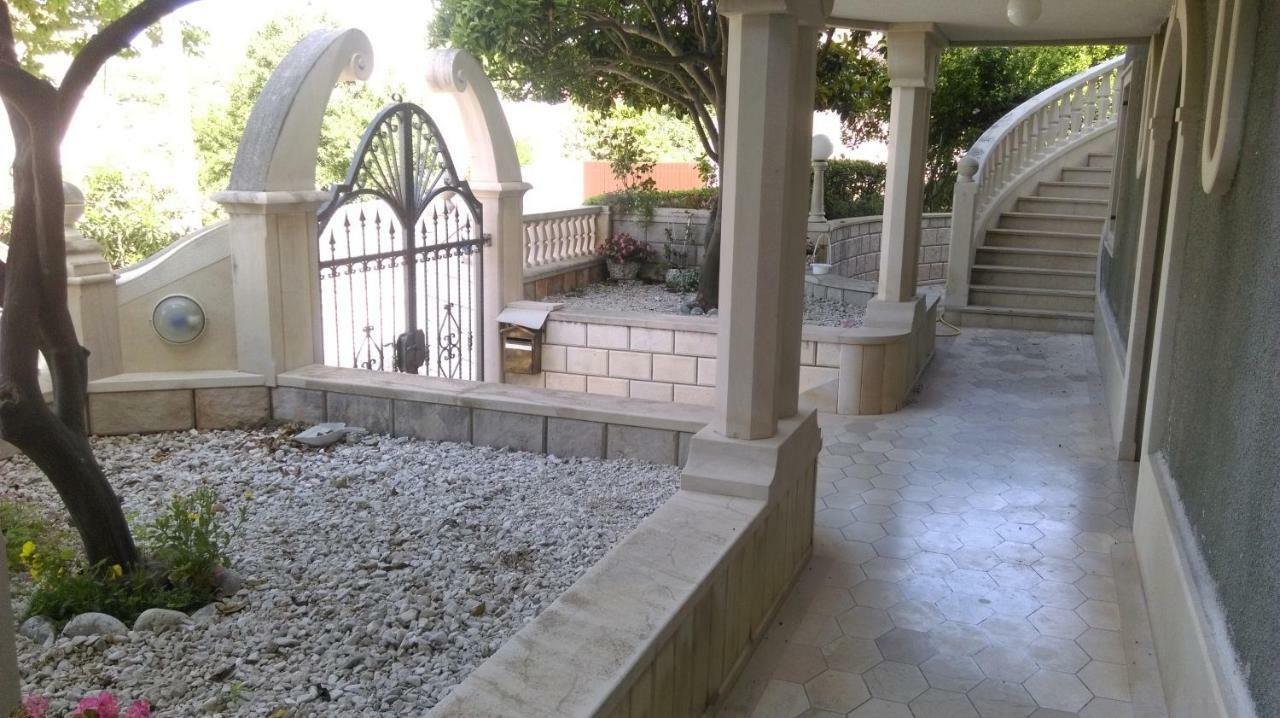 Guest House Marija Sumartin Esterno foto