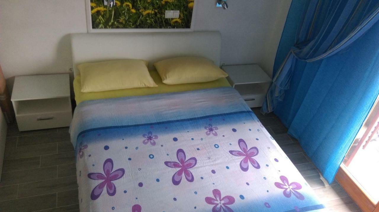 Guest House Marija Sumartin Esterno foto